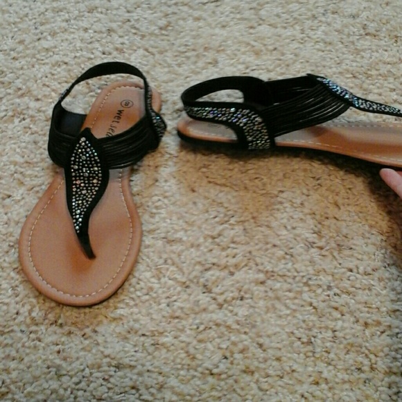 New black sandals with rhinestones