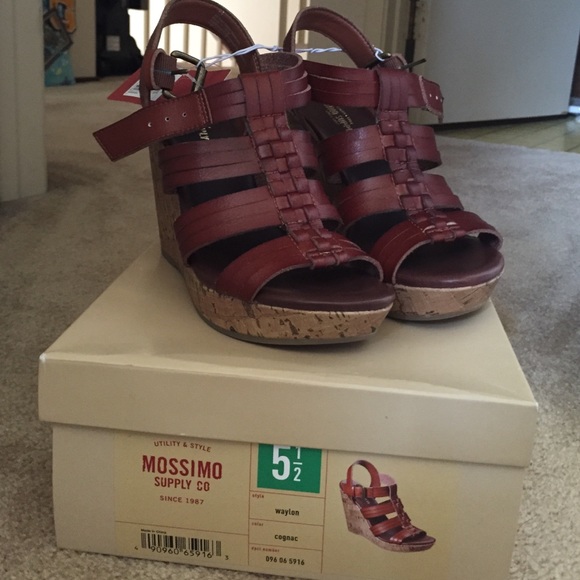 BRAND NEW cognac wedges (Sz 5.5) - Picture 3 of 3