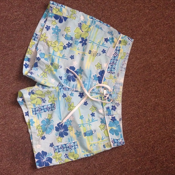 Diva Hawaii short