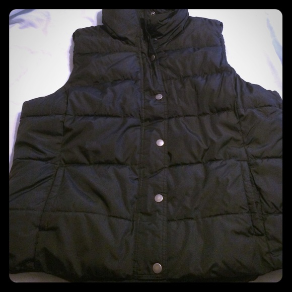 Old Navy Puffer Vest