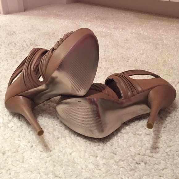 Beige-ish Heels STEVE MADDEN - Picture 3 of 4