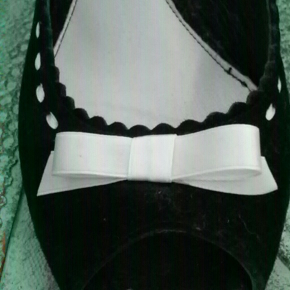 Black suede Banana Republic slingback peep toes - Picture 2 of 2