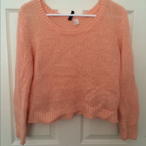 Coral crop sweater