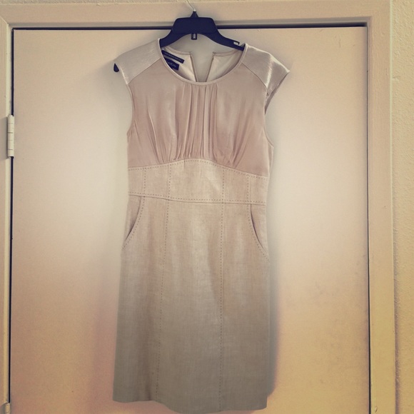 Bebe dress, tan with pockets