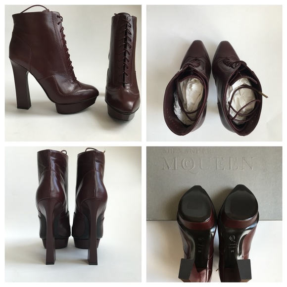 Alexander McQueen Leather Mid-Calf Geo Bootie 39.5 - Picture 4 of 4