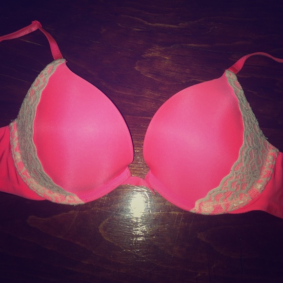 Hot Pink Plunge Push Up Bra VS💕
