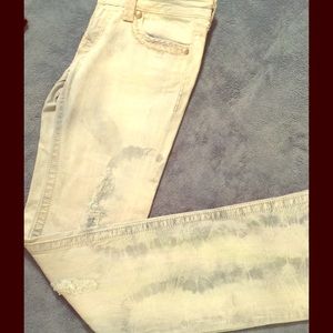 Light wash Miss Me jeans