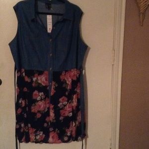 Plus size floral denim dress👗