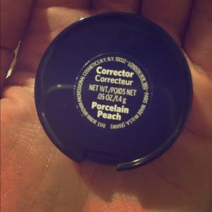 💕Corrector in •porcelain peach• 💕