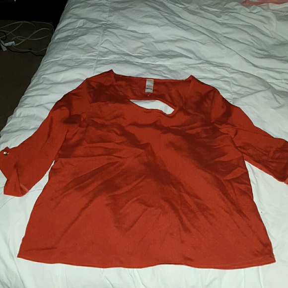 3/4 length shirt