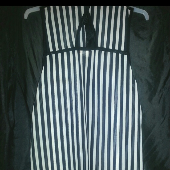 Top - Picture 3 of 4