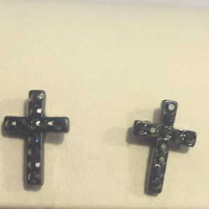 🚫SOLD🚫 cross earrings