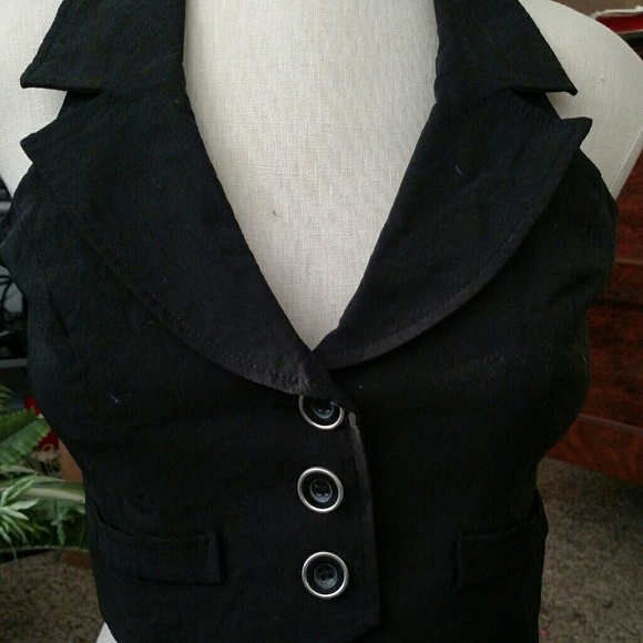 Black dress vest; never worn