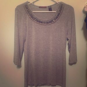 Gray 3/4 length shirt, size small, bought @ Buckle