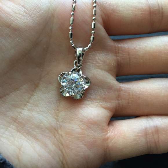 CZ flower pendant