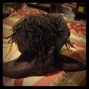 Vintage fringed cowboy boots