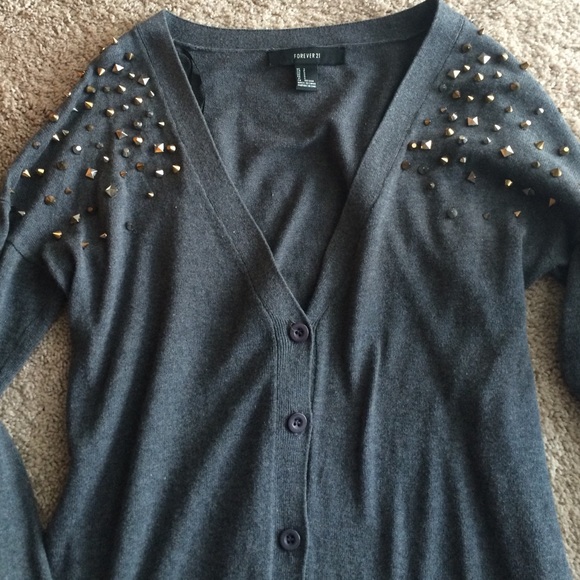 Cardigan - Picture 2 of 3