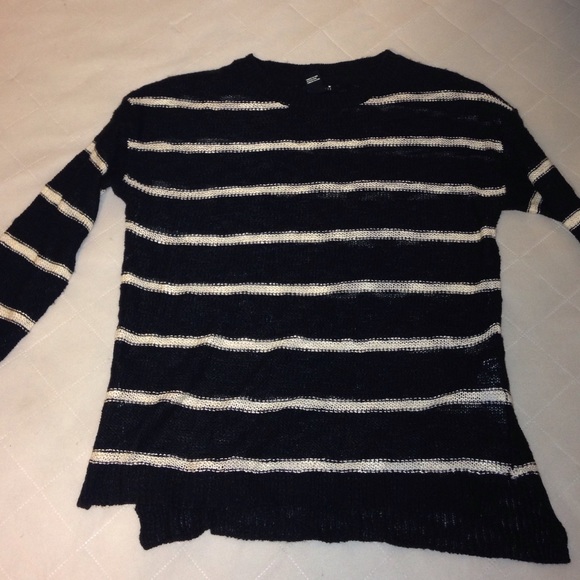 Forever 21 Long Sleeve Top