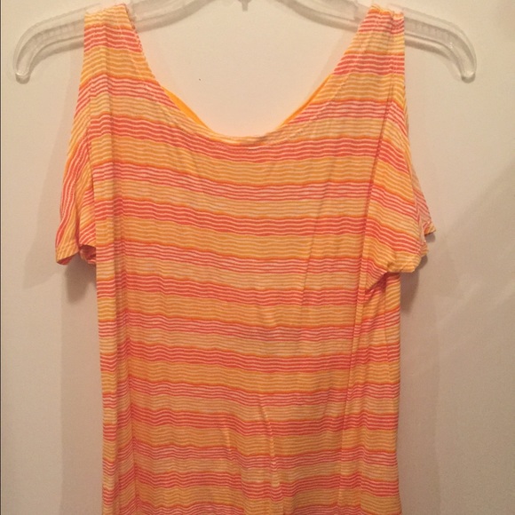 Open shoulder top