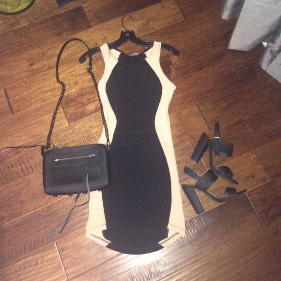 Colorblock body-con dress