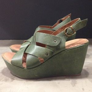 Born leather wedge
