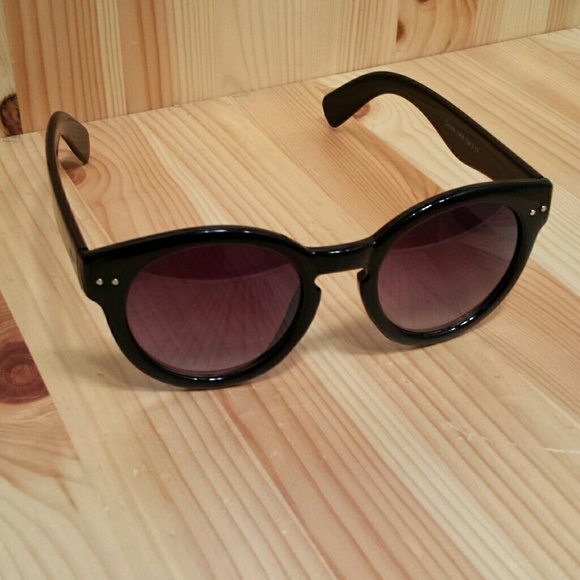 Flashy 44s Black Sunglasses