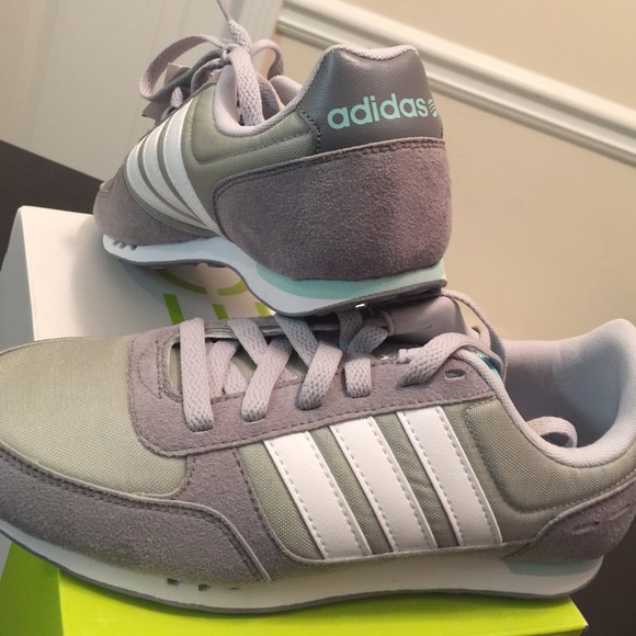 NEW ADIDAS NEO CITY RACER W SIZE 7.5 - Picture 3 of 4