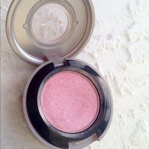 Urban Decay. Hot Pants