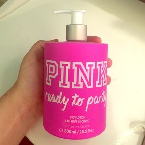 Pink Vs ready to party pump lotion