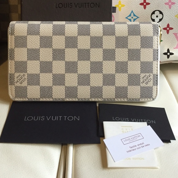 Louis Vuitton Azur wallet