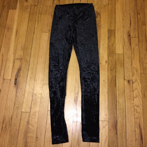 h&m black velvet leggings.