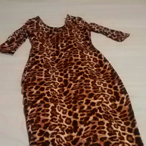 Dress - Picture 2 of 3