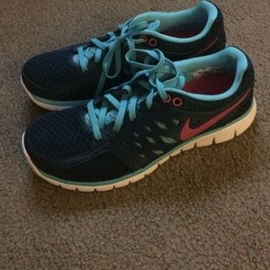 Nike flex size 8