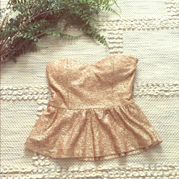 Forever 21 Tops - 🌺HOST PICK🌺Sequined Peplum Tube Top
