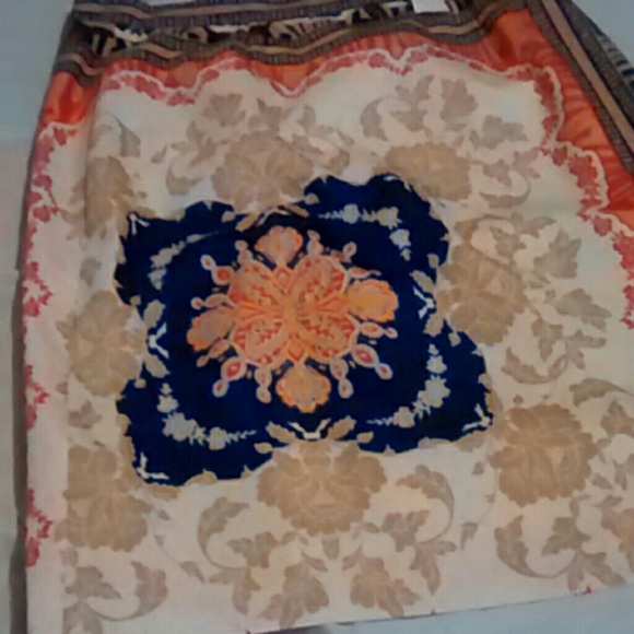 Skirt - Picture 2 of 4