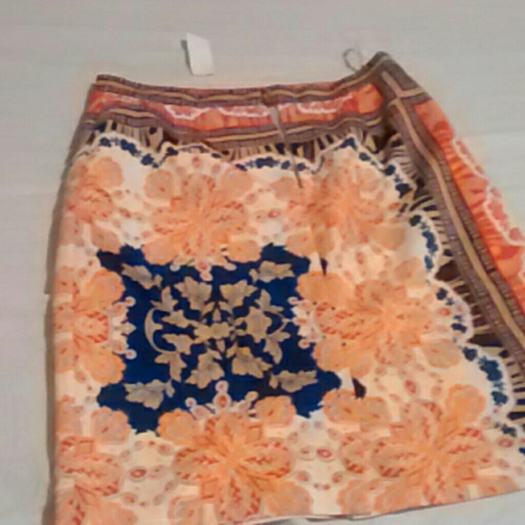 Skirt - Picture 4 of 4