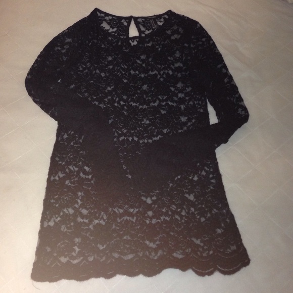 Black lace floral Forever 21 Long Sleeve