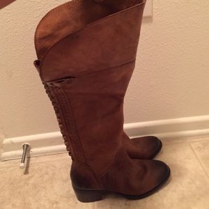 Vince Camutto 🎉closing out sale🎉