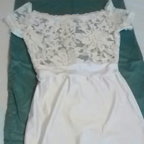 Dress - Picture 3 of 4