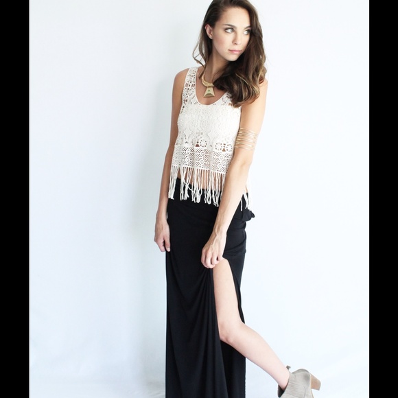 Crochet Fringe Crop Top - Picture 2 of 4