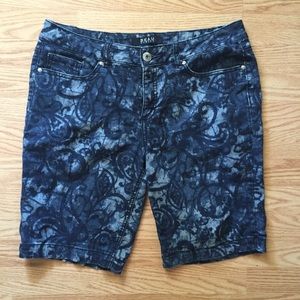 Denim floral bermuda shorts