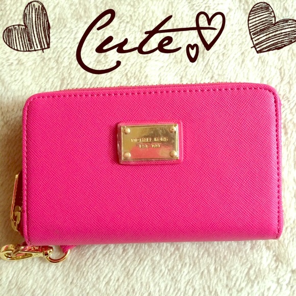 HOT PINK WALLET