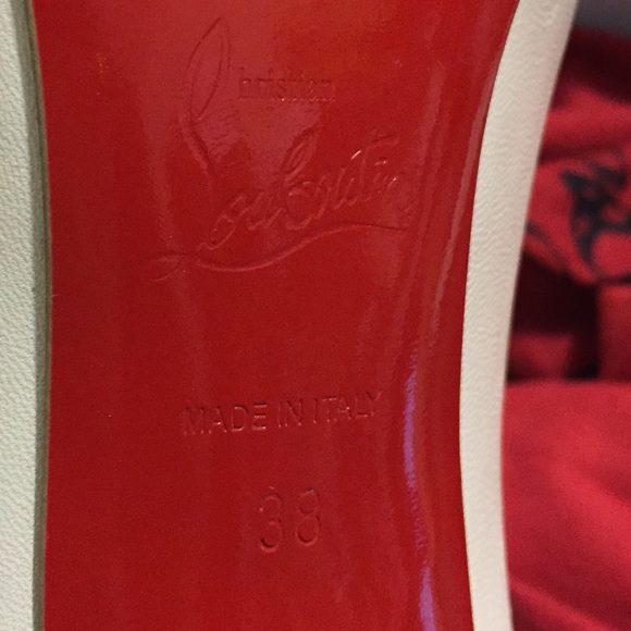 🎉Christian Louboutin🎉host pick💕SOLD - Picture 4 of 4