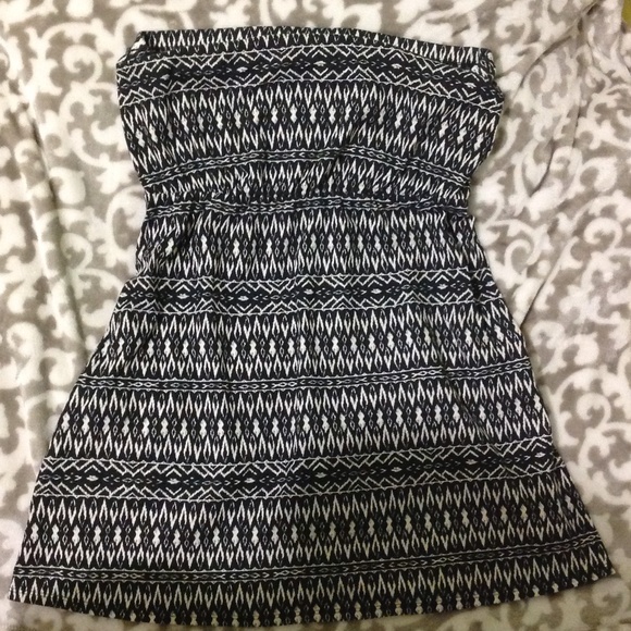 Strapless dress