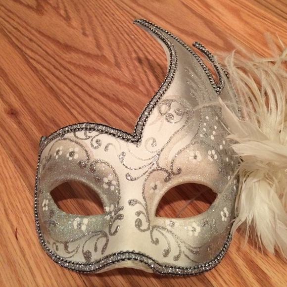 White mask