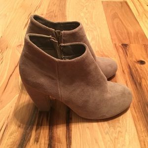Steve Madden Panelope Booties