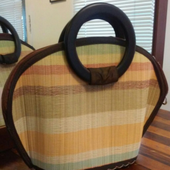 Mod by design Handbag - Picture 3 of 4