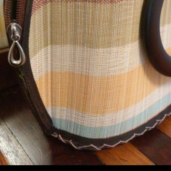 Mod by design Handbag - Picture 4 of 4