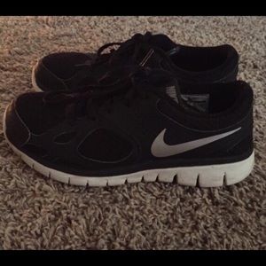Nike free runs