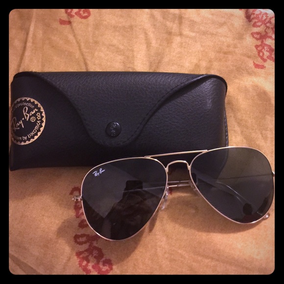 Gold Ray Ban Aviators Sunglasses
